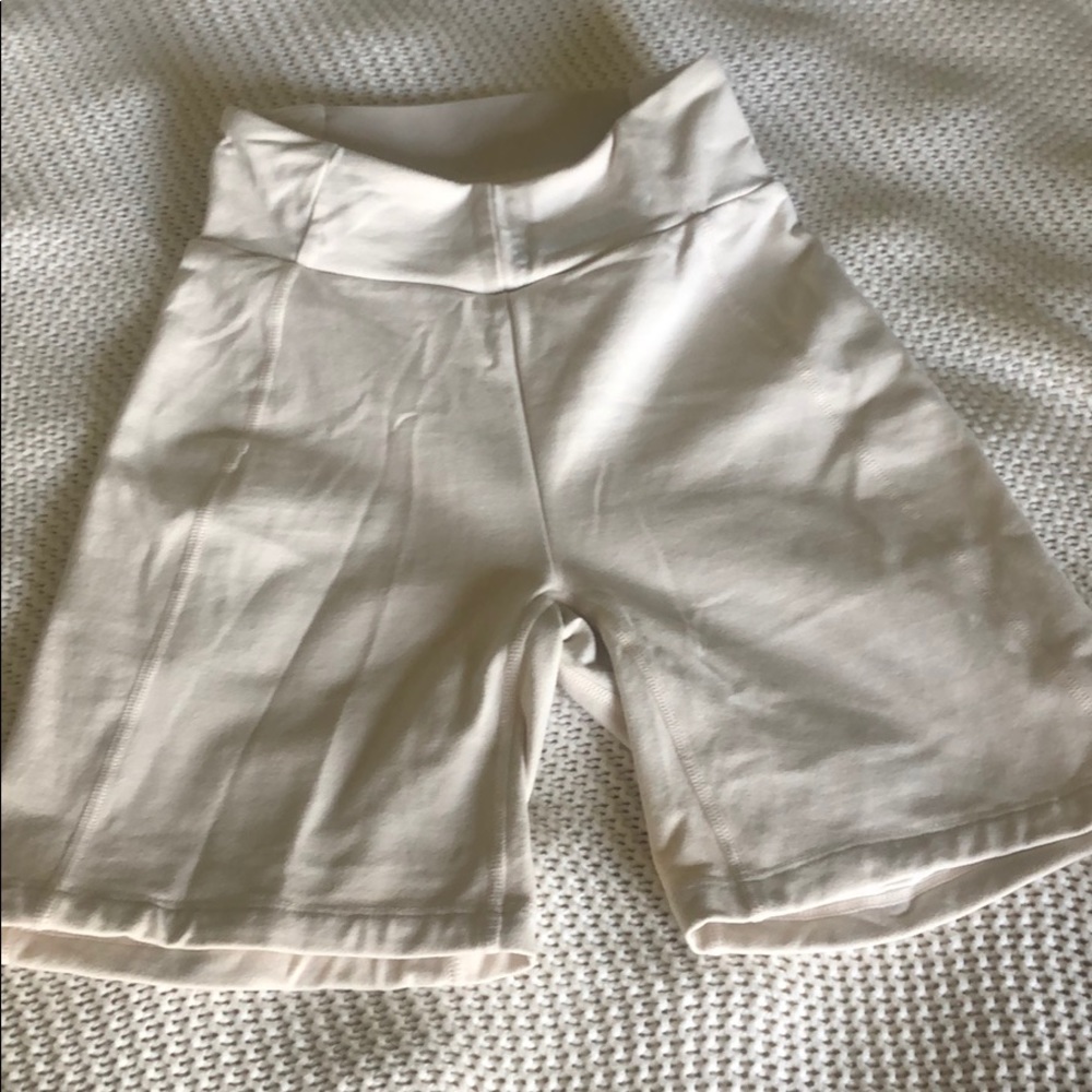 gymshark biker shorts!